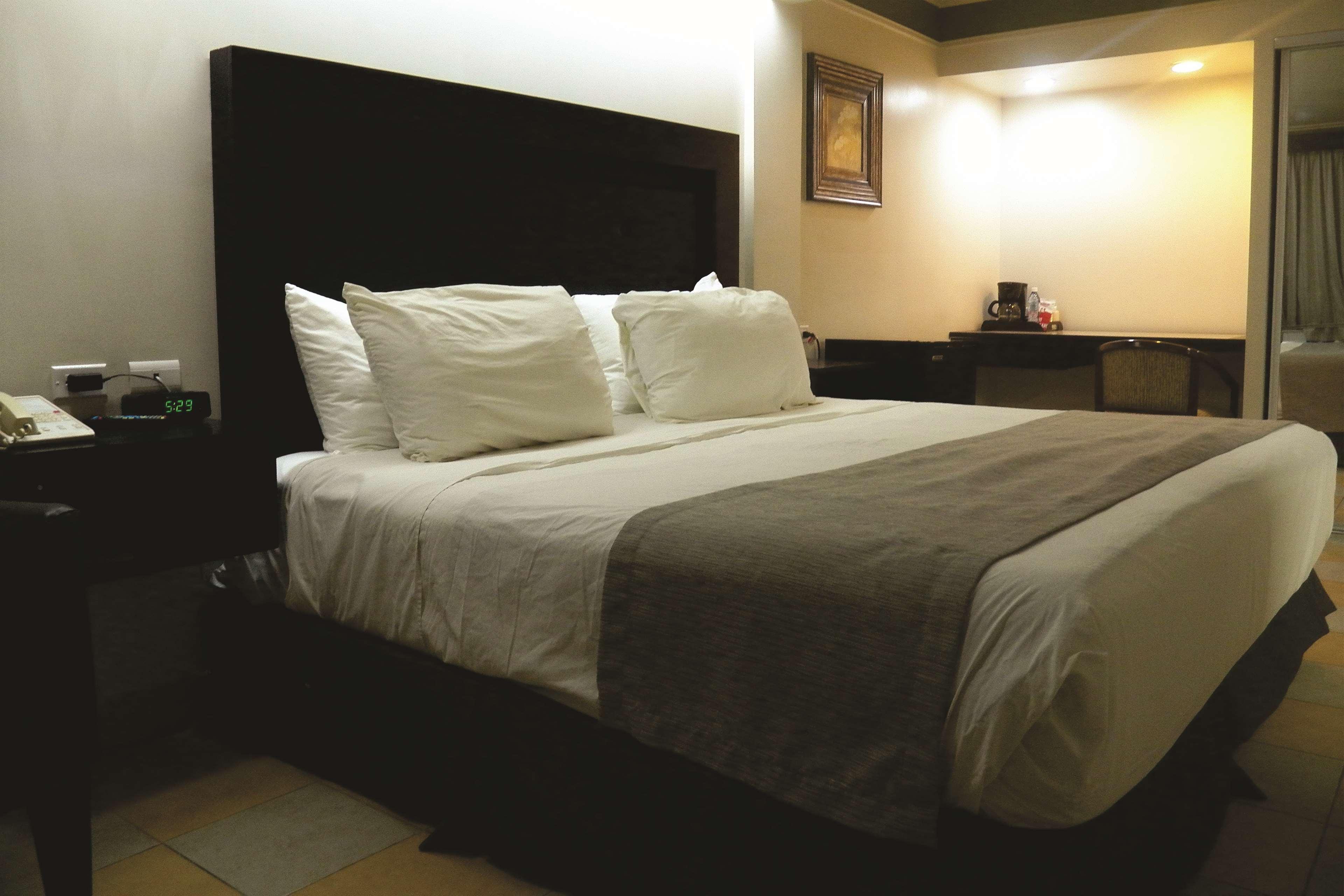 Best Western Hotel Plaza Matamoros Kültér fotó