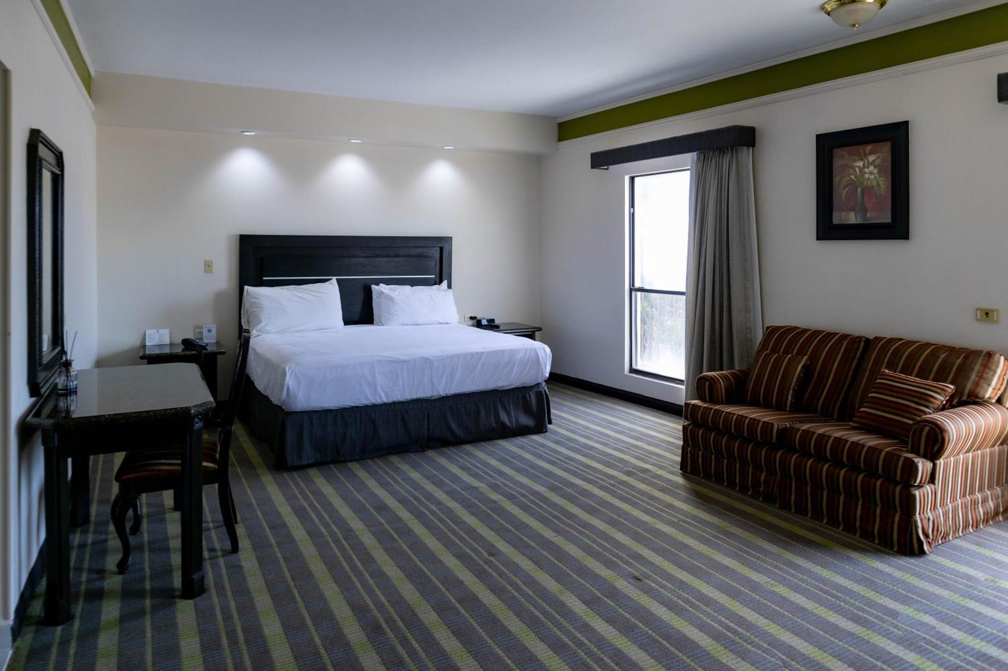 Best Western Hotel Plaza Matamoros Kültér fotó